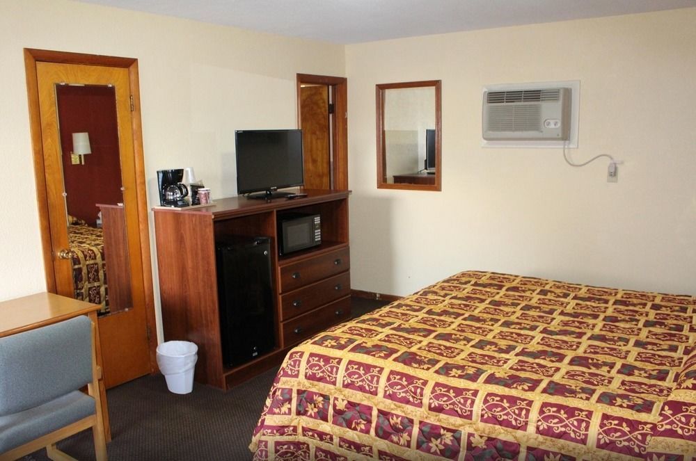 Budget Inn Oskaloosa מראה חיצוני תמונה